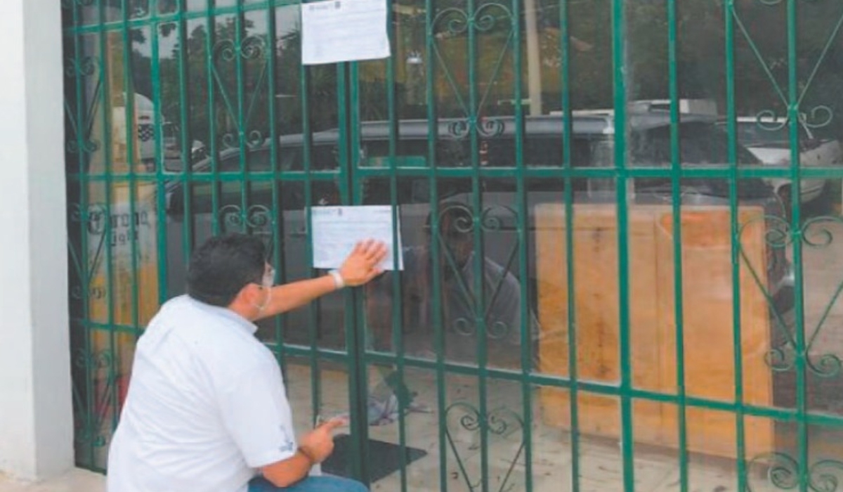 La Secretaría de Trabajo local ha realizado 56 mil verificaciones
en los establecimientos comerciales. La Secretaría de Trabajo local ha realizado 56 mil verificaciones
en los establecimientos comerciales.