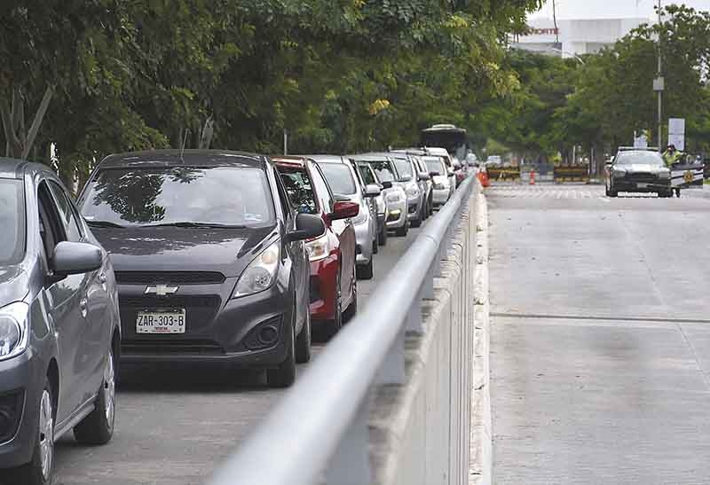 Automovilistas urgen recuperar el tramo.