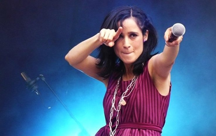 Julieta Venegas prendió a los presentes en el Vive Latino