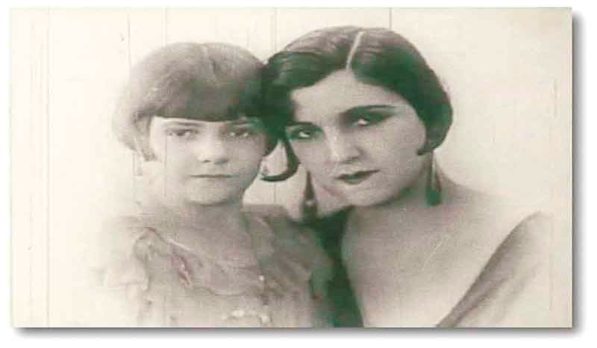 La actriz mexicana Sara García con su hija Fernanda Ibáñez. La actriz mexicana Sara García con su hija Fernanda Ibáñez.