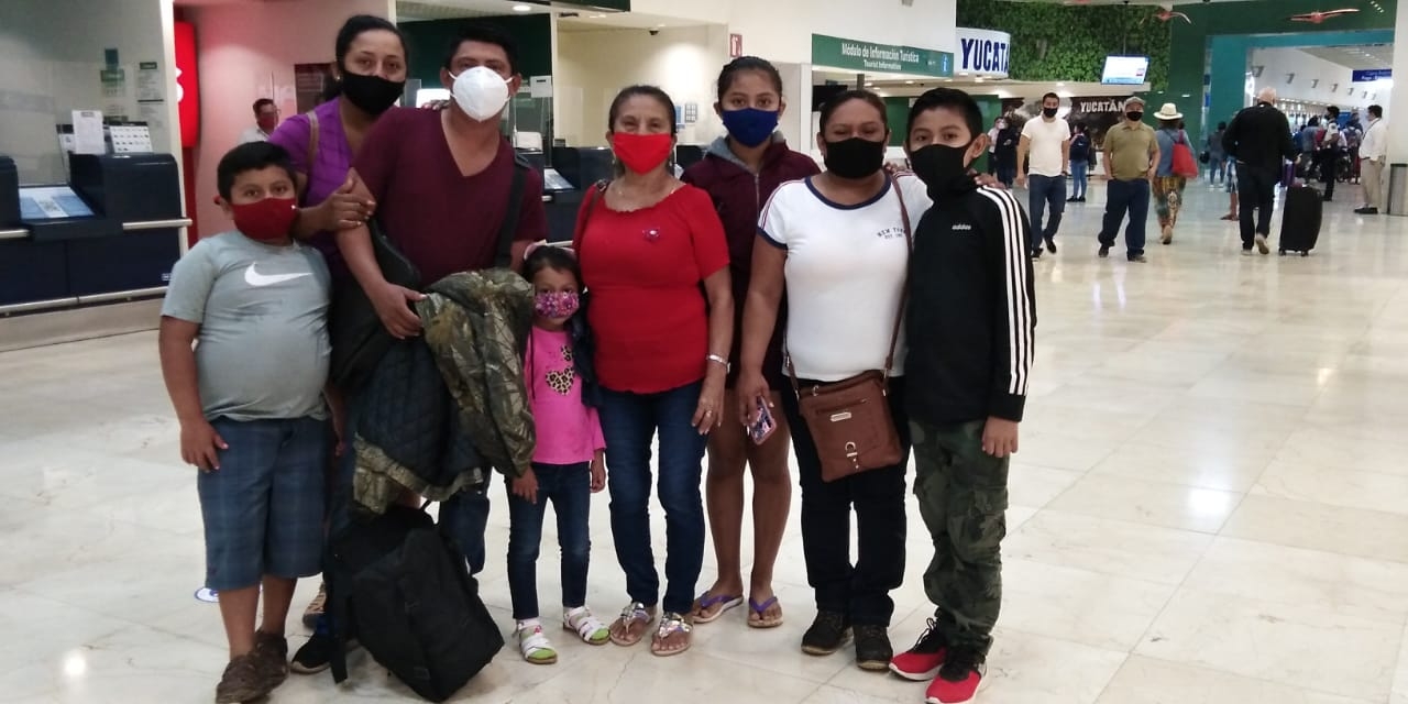 Neftalí está casado y tiene dos hijos, quienes se quedarán en Akil, Yucatán. Foto: Víctor Lara Neftalí está casado y tiene dos hijos, quienes se quedarán en Akil, Yucatán. Foto: Víctor Lara
