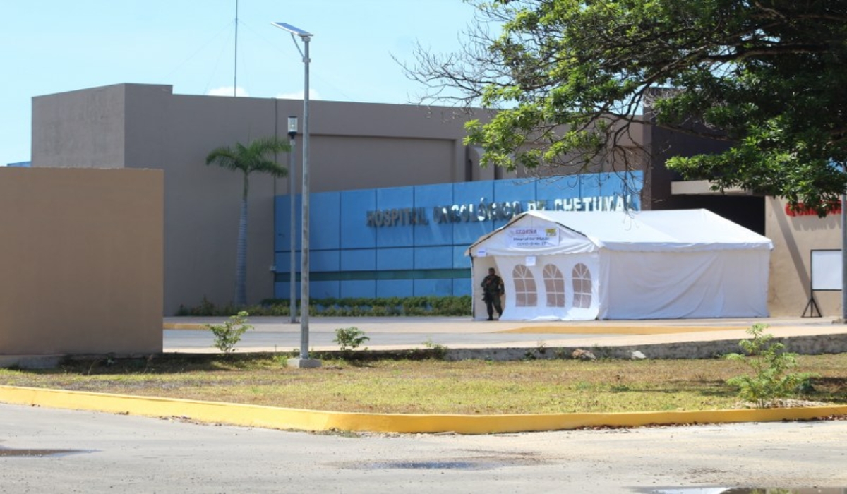 Actualmente, el Hospital Oncológico de Chetumal sólo recibe a pacientes diagnosticados con COVID-19. Foto: Eric Castillo.