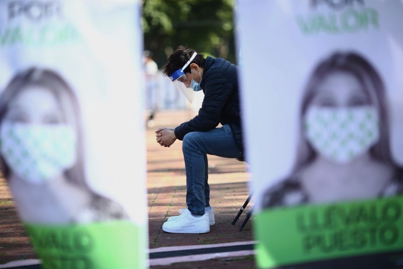Las muertes de COVID-19 en el país son 93 772 Foto: Reuters Las muertes de COVID-19 en el país son 93 772 Foto: Reuters