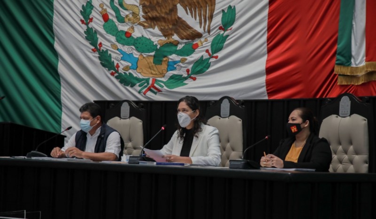 En la entrevista se recordó que no se ha informado el destino de los recursos desviados durante la gestión de administraciones anteriores. Foto: Por Esto!