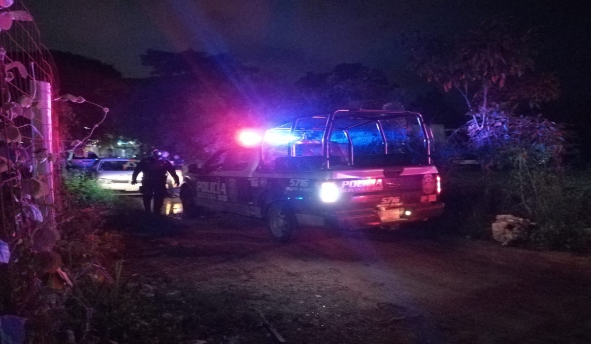 Elementos policíacos lograron asegurar a una persona en el sitio. Foto: Rubén Cruz. Elementos policíacos lograron asegurar a una persona en el sitio. Foto: Rubén Cruz.