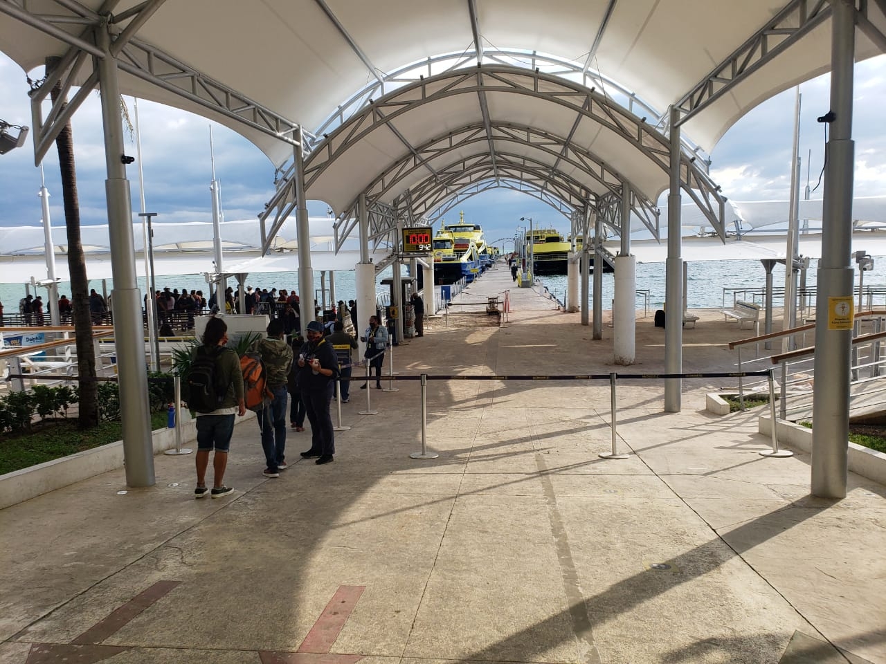 Así lució la terminal marítima de Ultramar en Puerto Juárez la mañana de este viernes. Foto: Erick Marfil Así lució la terminal marítima de Ultramar en Puerto Juárez la mañana de este viernes. Foto: Erick Marfil
