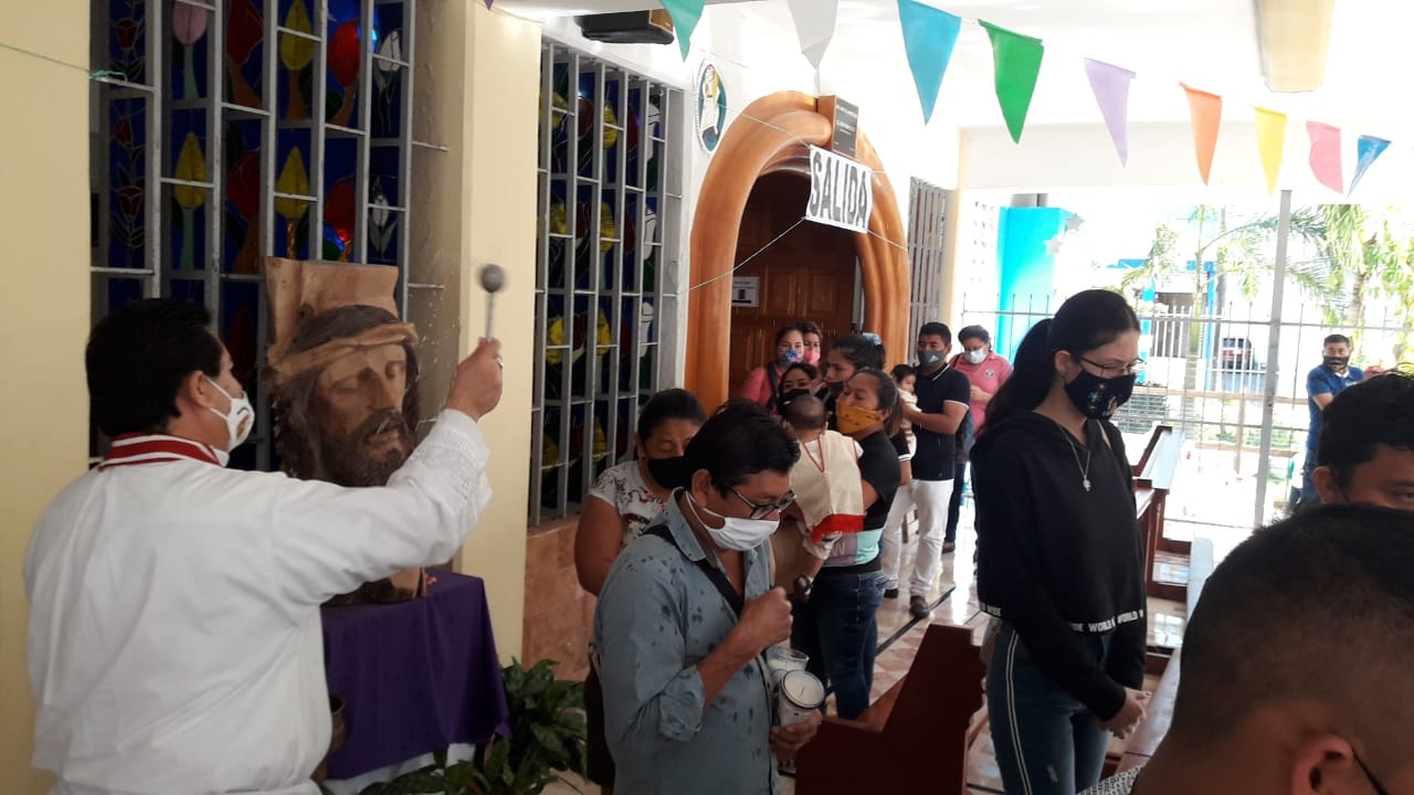 La imposición de las cenizas se cambió por la pandemia de COVID-19