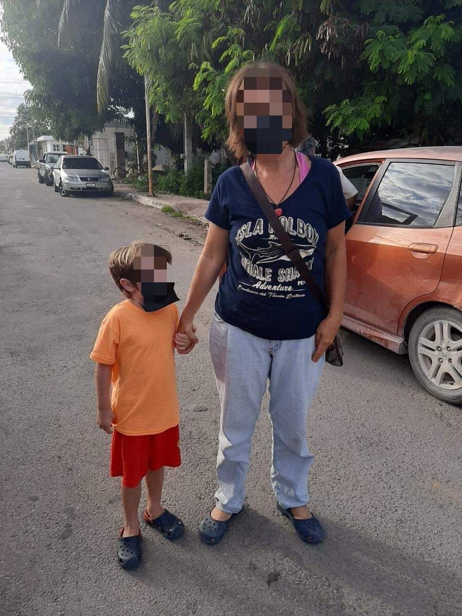 El menor se encuentra con su madre, su salud es buena El menor se encuentra con su madre, su salud es buena