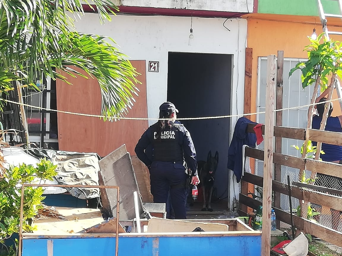 Policía de Quintana Roo abrió la puerta de manera violenta Policía de Quintana Roo abrió la puerta de manera violenta
