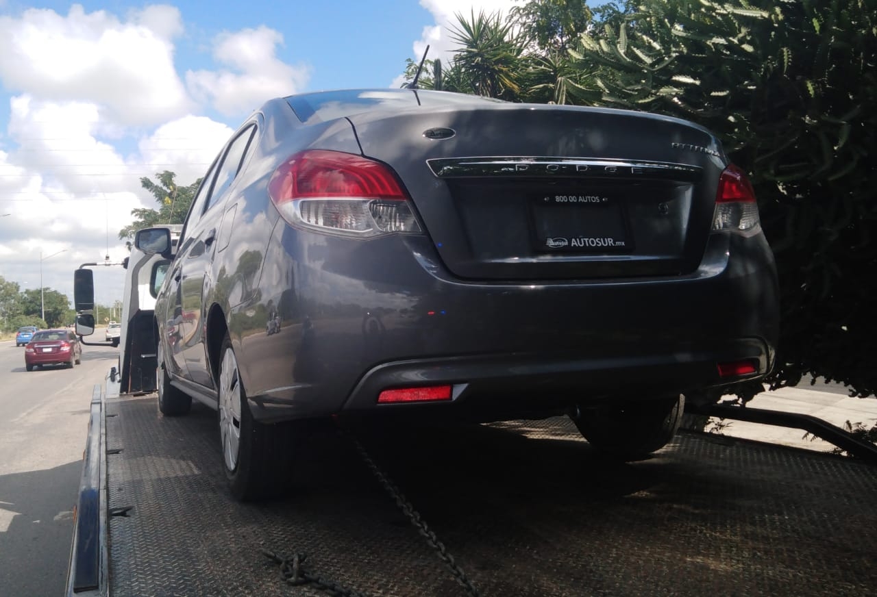 Aseguran en Mérida un auto sin placas que se dirigía a Cancún
