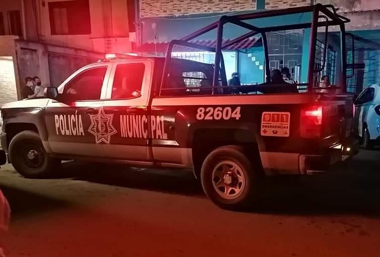 Un hombre, en estado de ebriedad, fue atropellado por un auto sobre la avenida Juárez con avenida 70 y 75