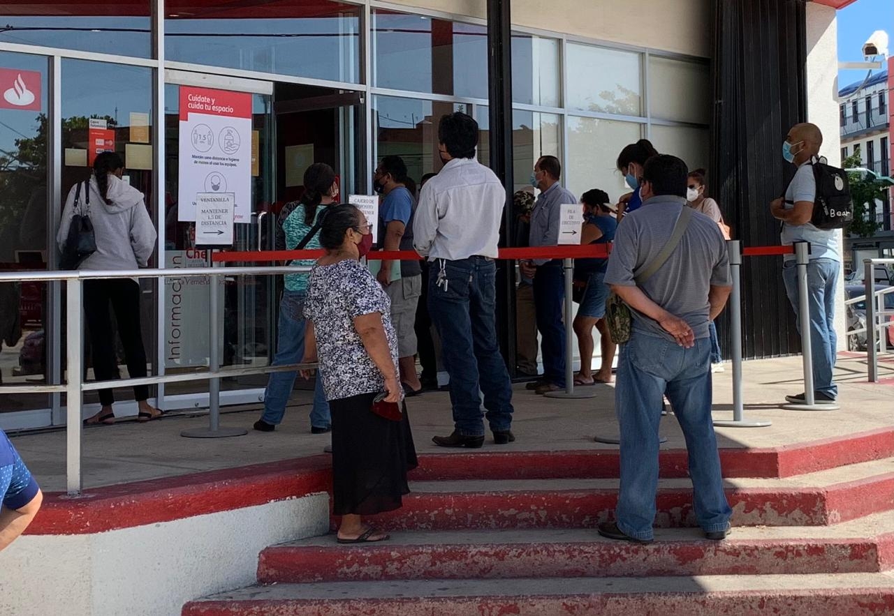 No todos los cuentahabientes respetan las medidas de sana distancia