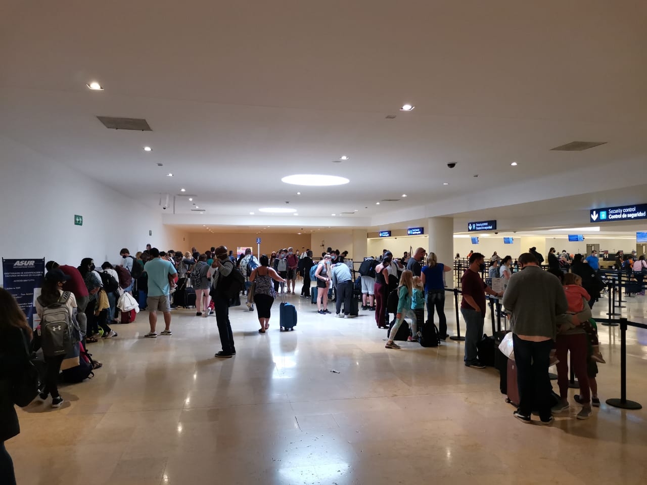 Autoridades aeroportuarias informaron que se tienen 408 operaciones programadas Autoridades aeroportuarias informaron que se tienen 408 operaciones programadas
