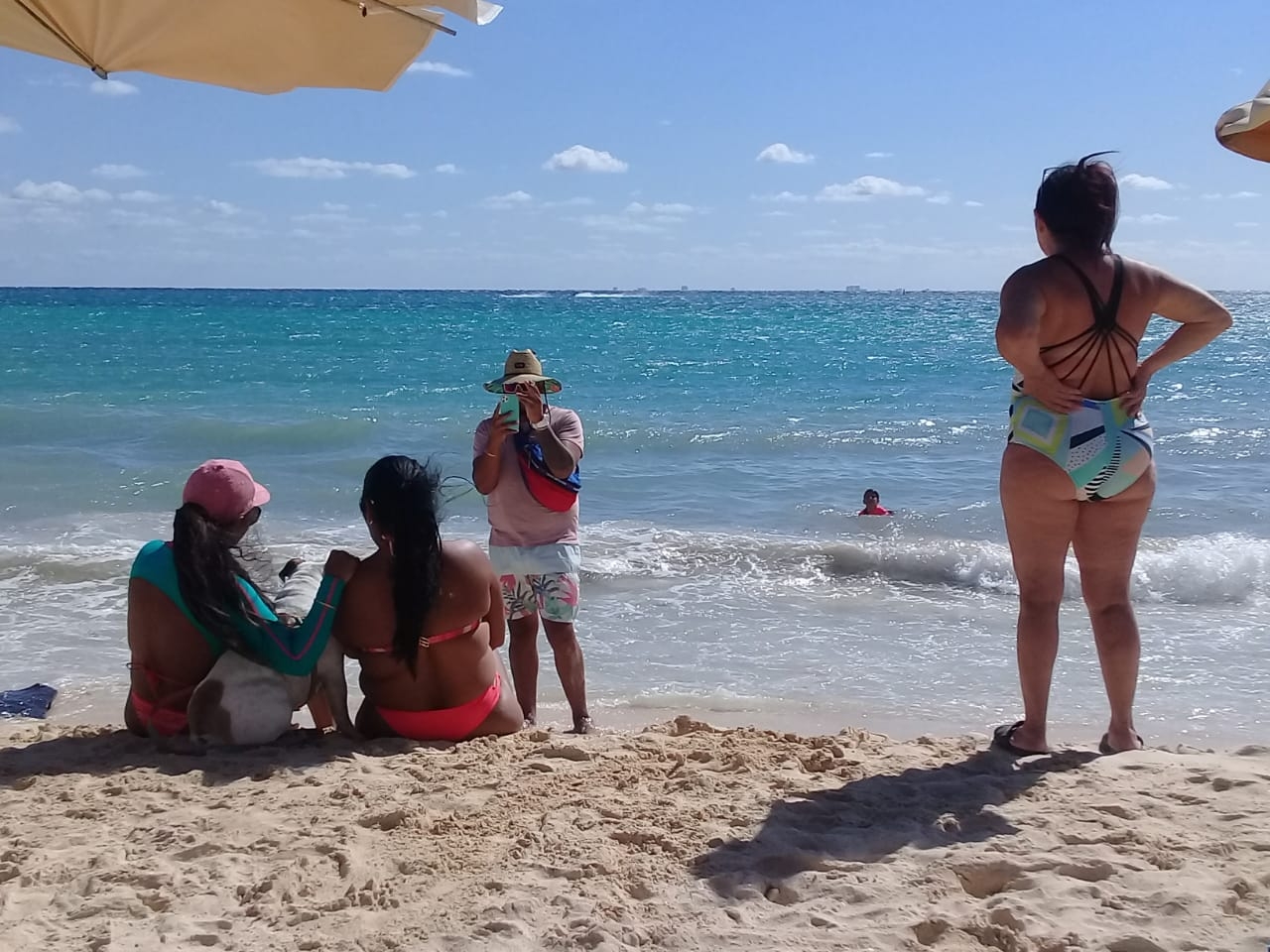 “Ahora es una playa de señores, en donde vienen muchas familias a pasar el día" “Ahora es una playa de señores, en donde vienen muchas familias a pasar el día"