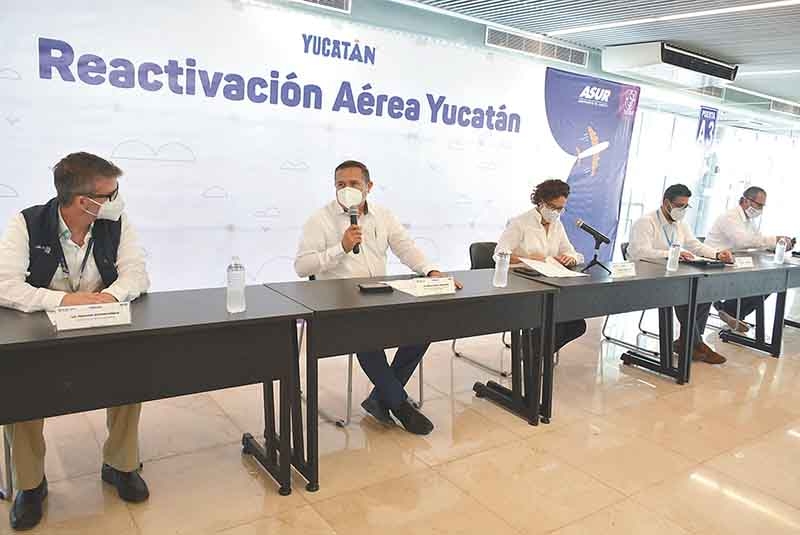 Se anunció también la implementación de los vuelos a Oakland desde Mérida.
