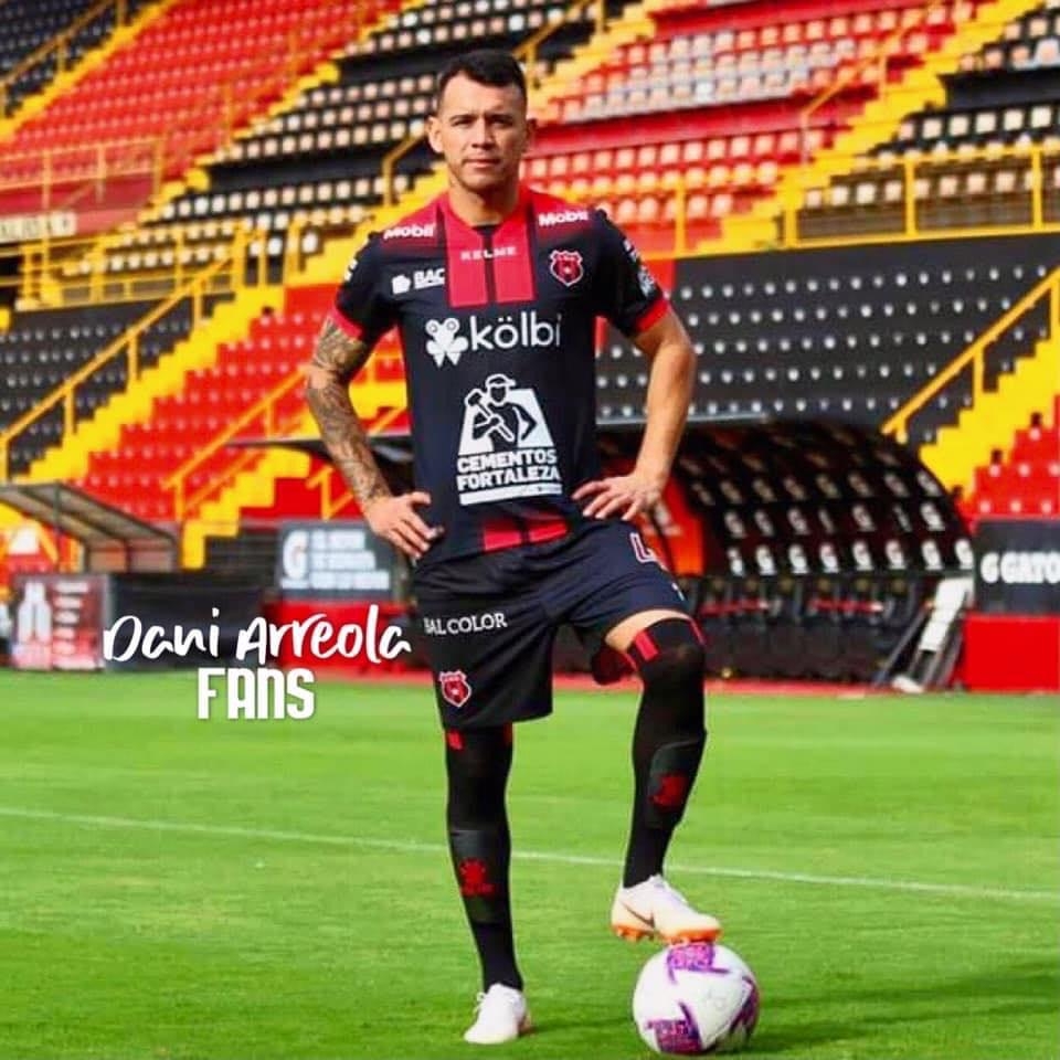 El zaguero de Cancún se dijo agradecido por la oportunidad al ponerse la camiseta rojinegra El zaguero de Cancún se dijo agradecido por la oportunidad al ponerse la camiseta rojinegra