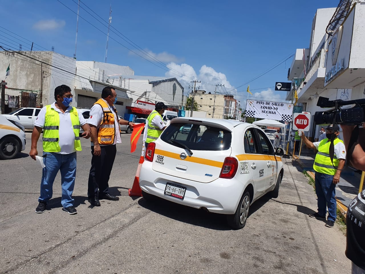 Taxistas esperan recibir el "Crédito a la palabra" Taxistas esperan recibir el "Crédito a la palabra"