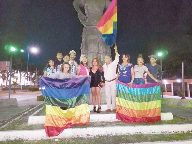 Celebran el Día del Orgullo en Ciudad del Carmen Celebran el Día del Orgullo en Ciudad del Carmen