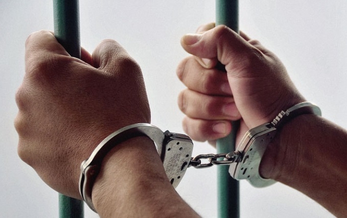 Dan prisión preventiva a hombre que apuñaló a su sobrino en Mérida