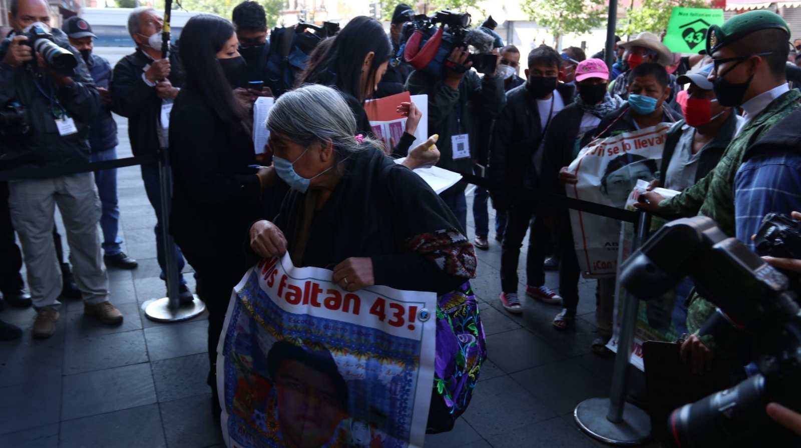 Los padres buscan respuestas Los padres buscan respuestas