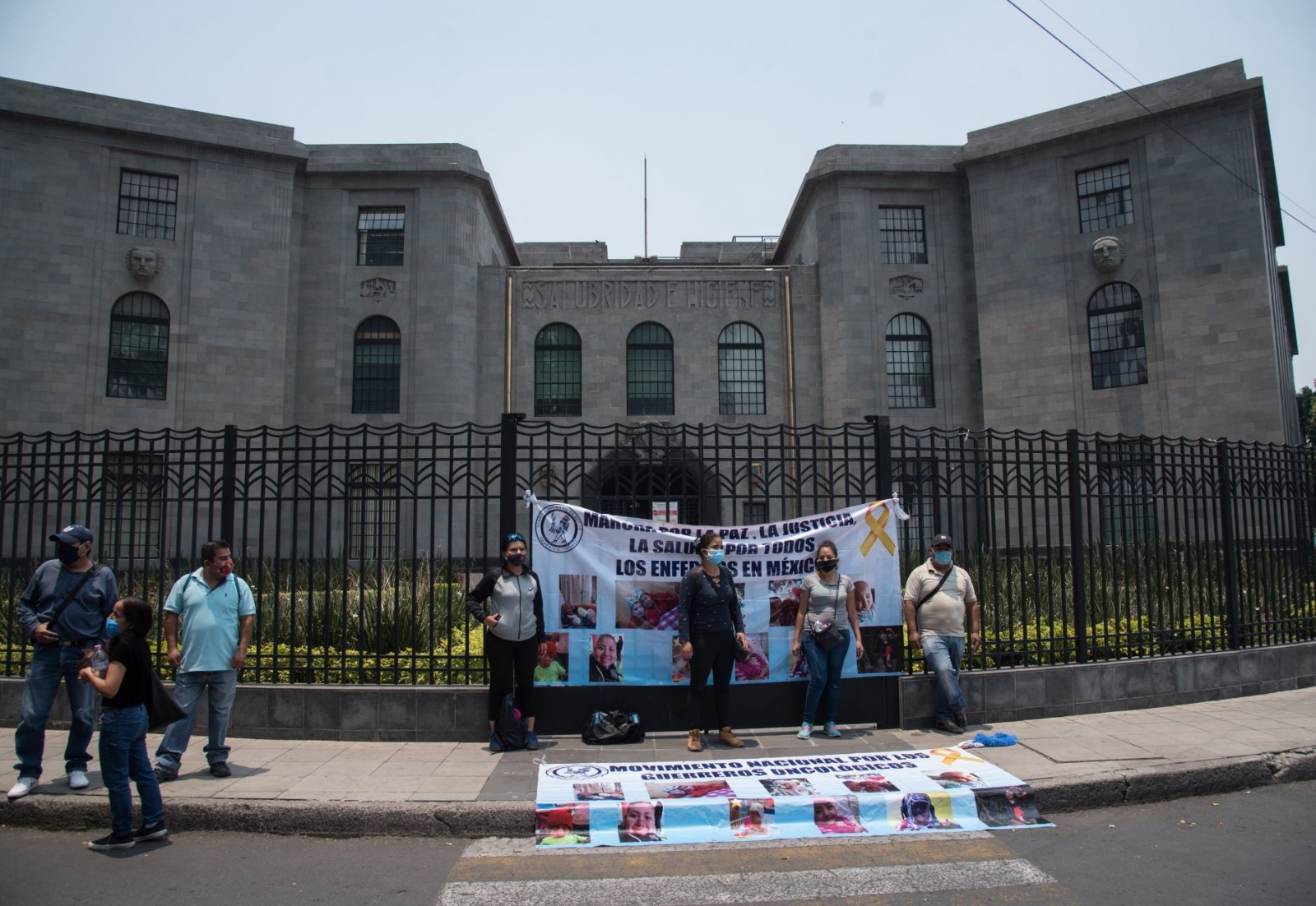 Familiares de niños con cáncer protestan en la Secretaría de Salud federal por desbasto de medicamentos (Cuartoscuro)