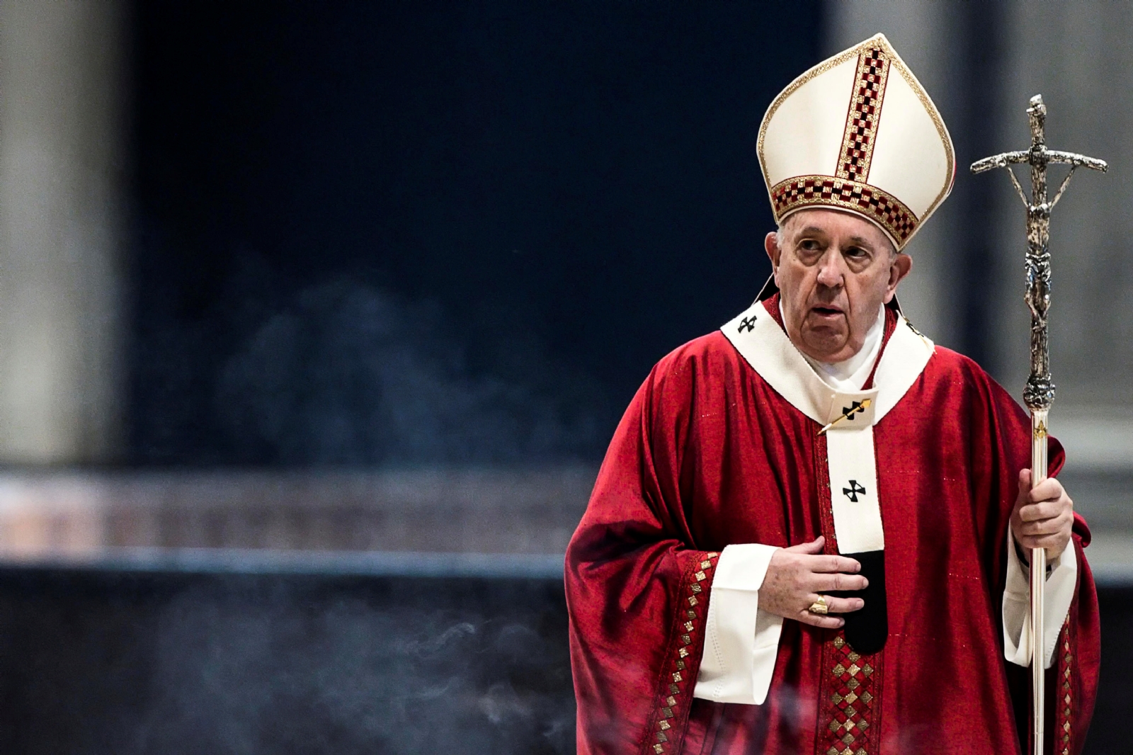 El papa Francisco pidió a los jóvenes ser cariñosos con los adultos mayores (Reuters)