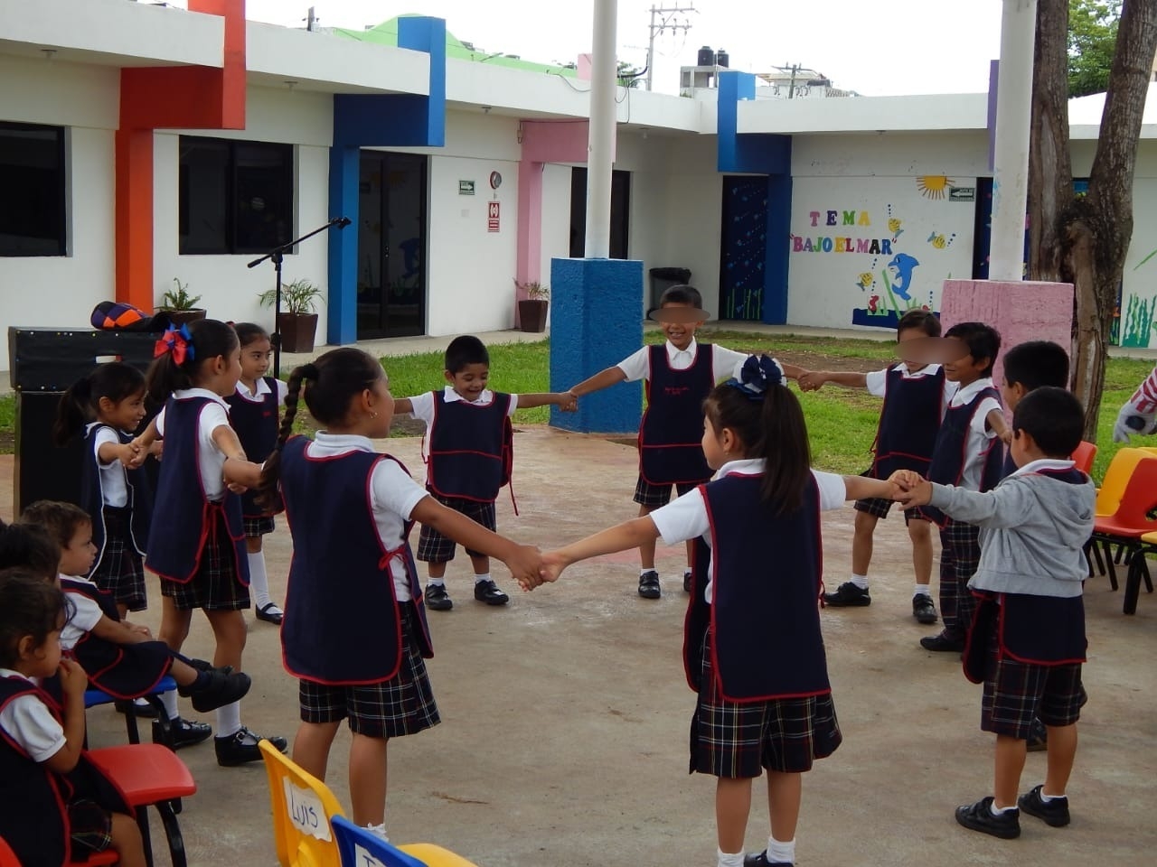 Padres de familia a favor de las cuotas voluntarias en Ciudad del Carmen