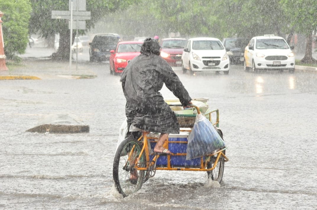 Yucatán presenta grandes probabilidades de lluvia debido a la onda tropical Núm. 16 Yucatán presenta grandes probabilidades de lluvia debido a la onda tropical Núm. 16