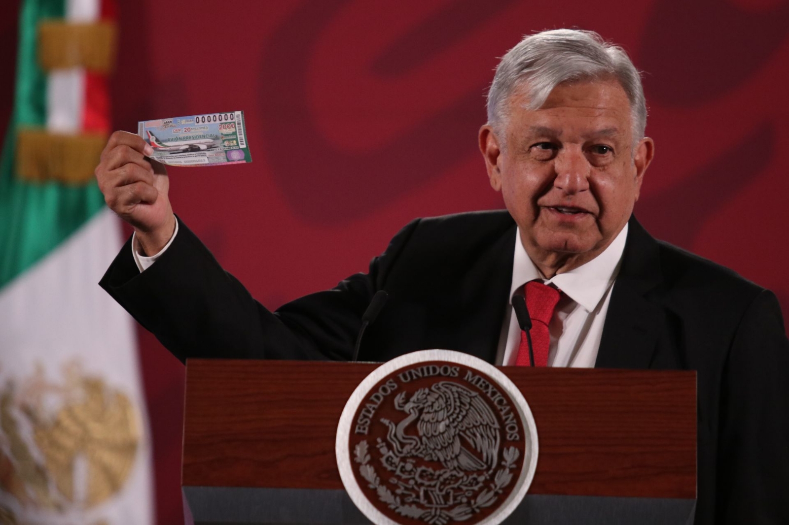 Cachito de rifa de avión presidencial (Cuartoscuro)