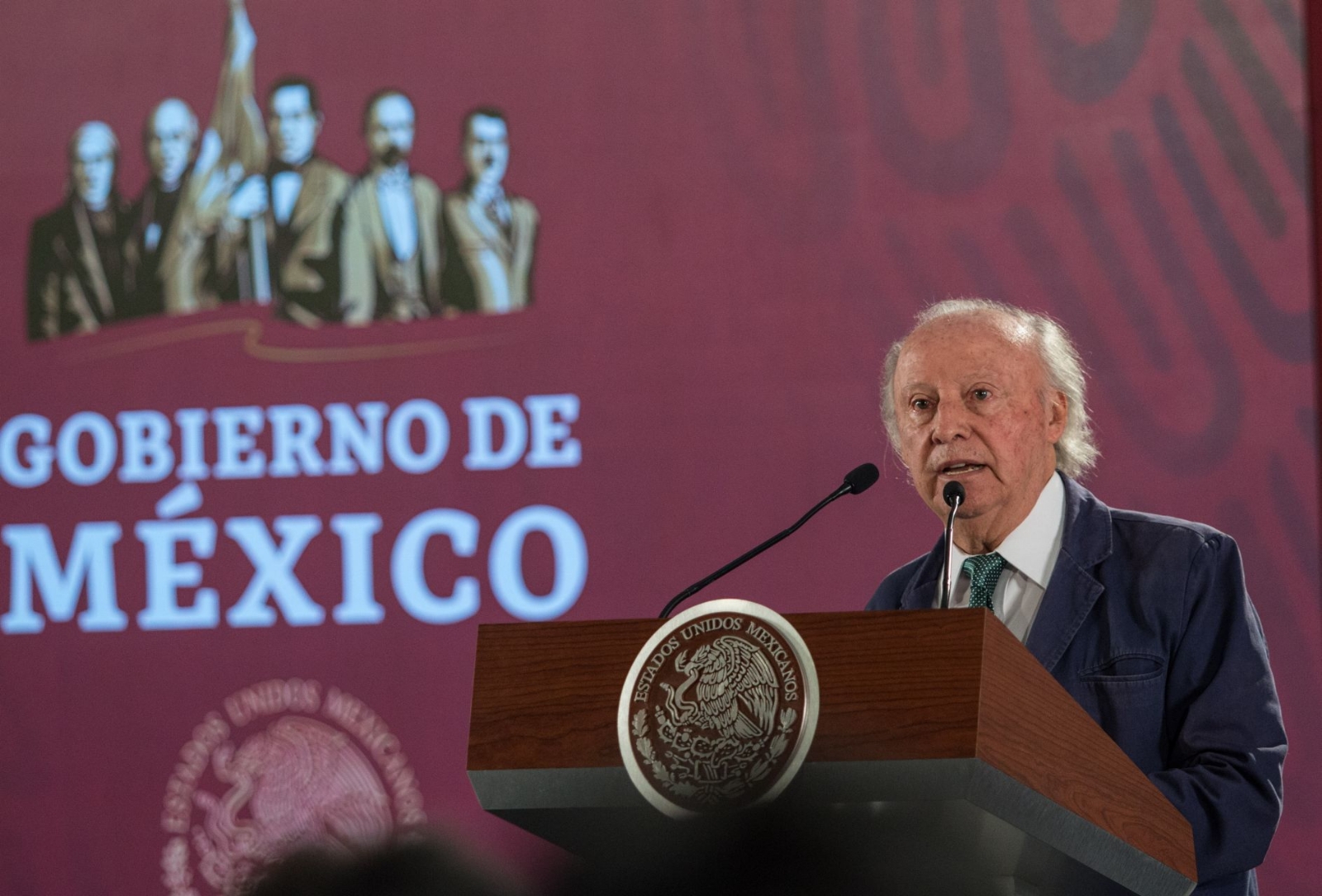 Víctor Manuel Toledo habría puesto su renuncia sobre la mesa (Cuartoscuro)