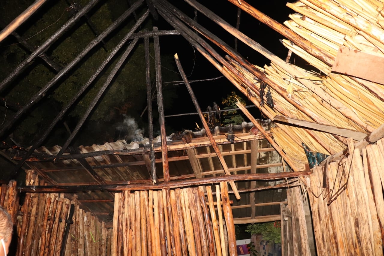 Se incendia su hogar mientras cocina en Peto