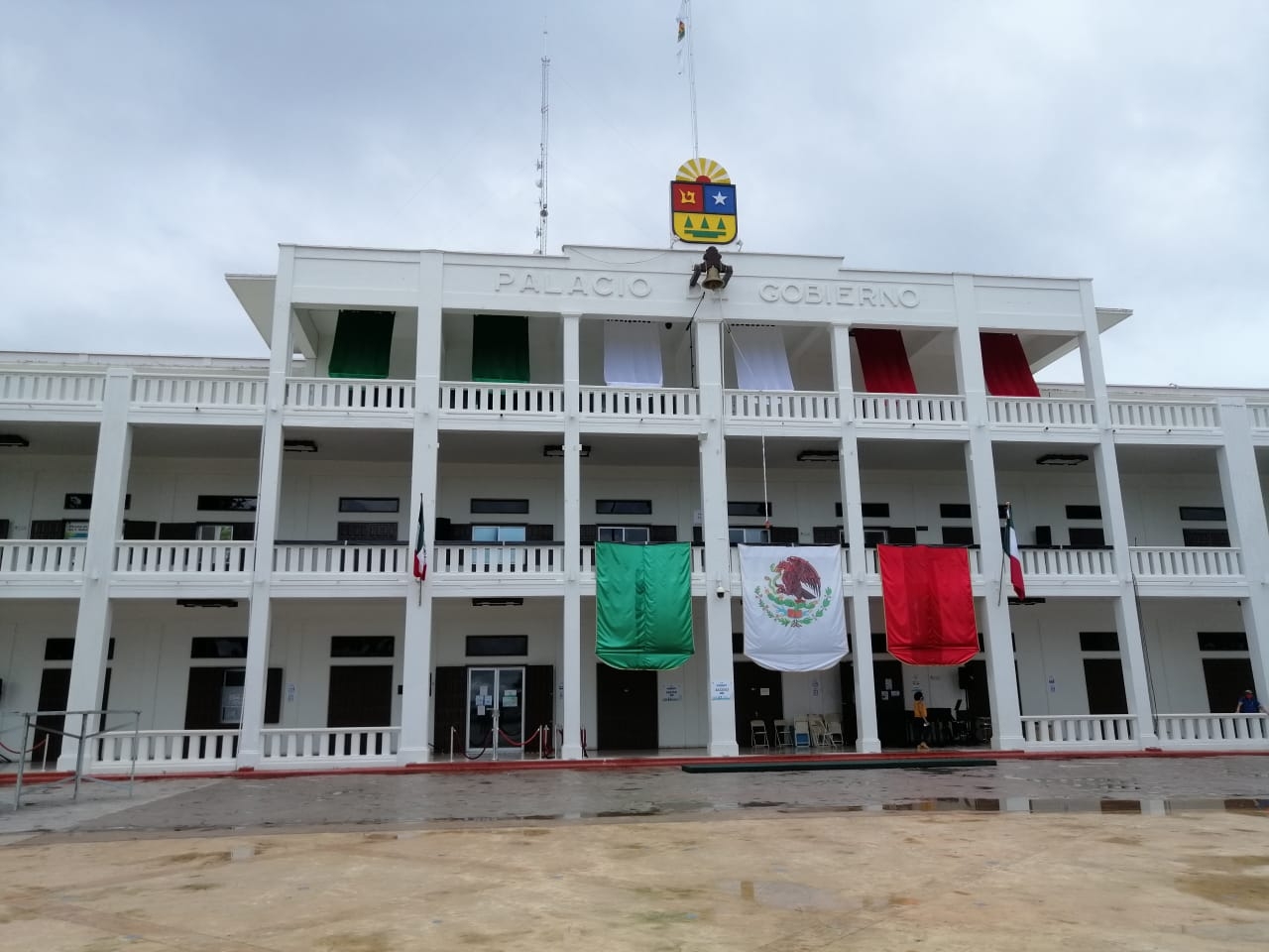 Blindan Palacio de Gobierno previo al Grito de Independencia en Chetumal