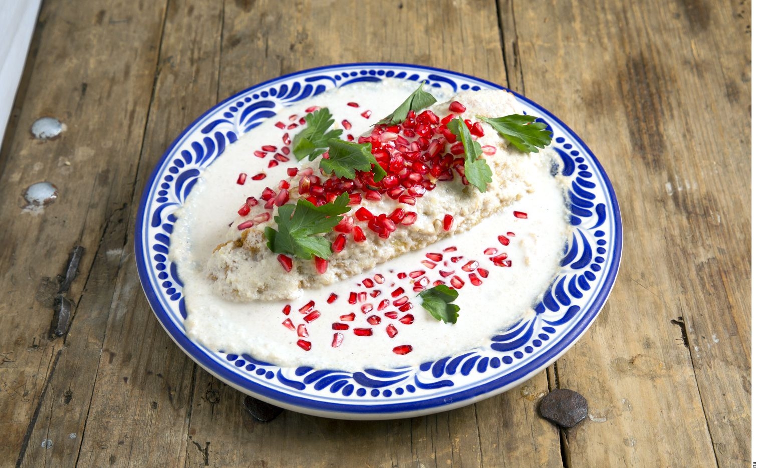 El chile en nogada es un plato típico de las fiestas patrias, y no es difícil de hacer, te damos la receta más sencilla