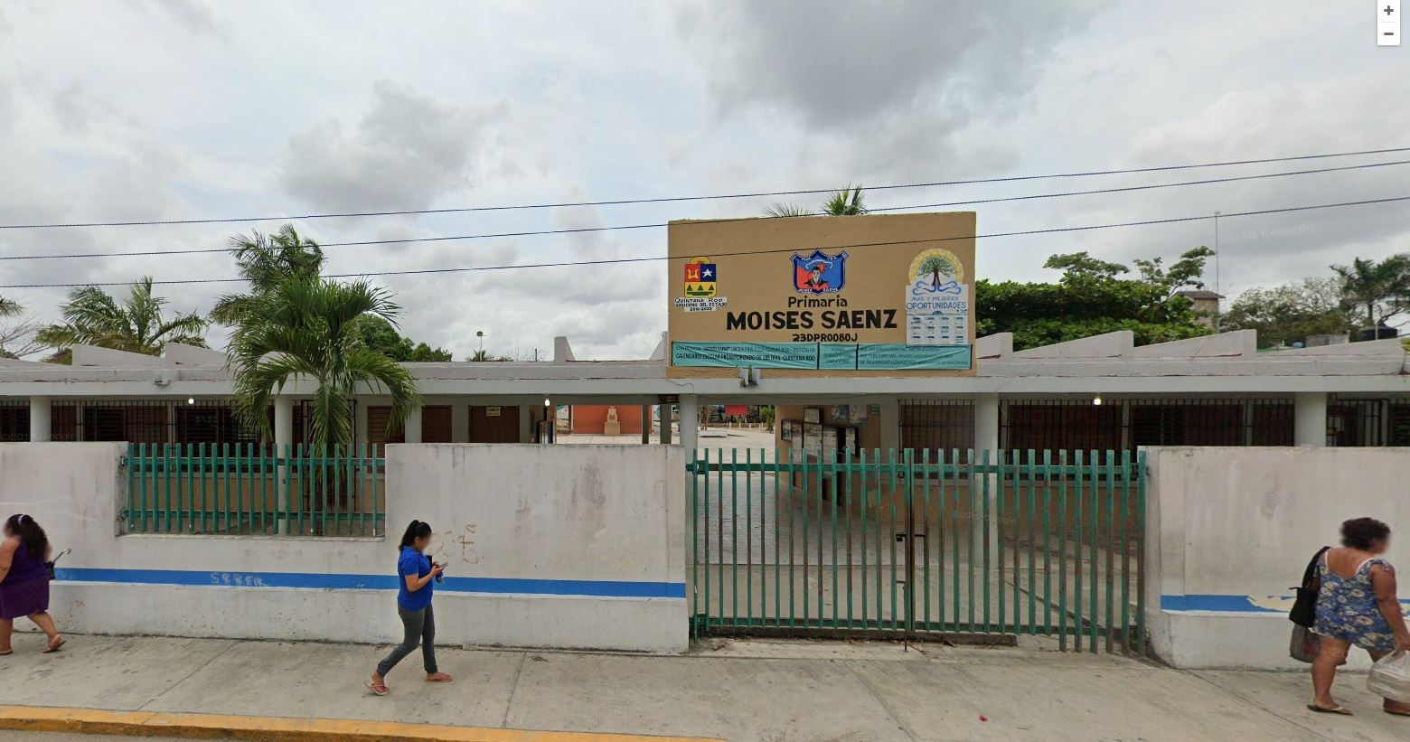 Policías escucharon ruidos extraños, al entrar descubrieron a un a pareja teniendo relaciones sexuales Foto: Google Maps Policías escucharon ruidos extraños, al entrar descubrieron a un a pareja teniendo relaciones sexuales Foto: Google Maps