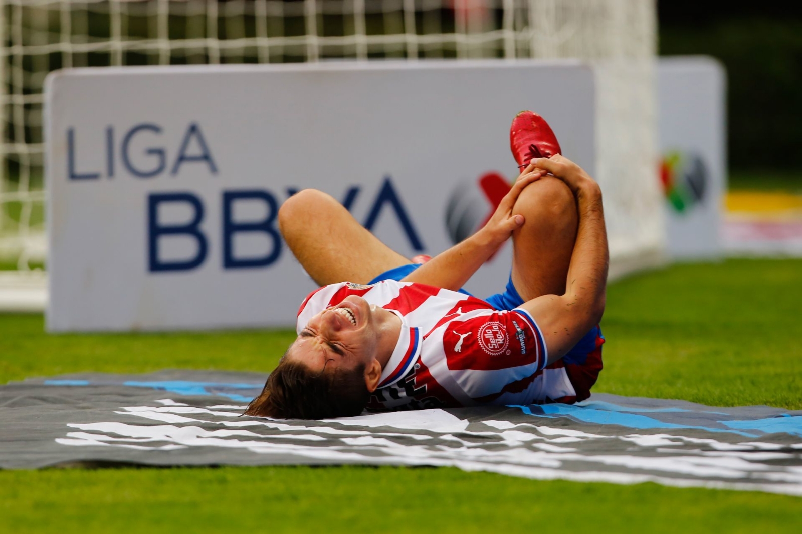 Chivas dará pláticas a sus jugadores para prevenir alcoholismo (Cuartoscuro)