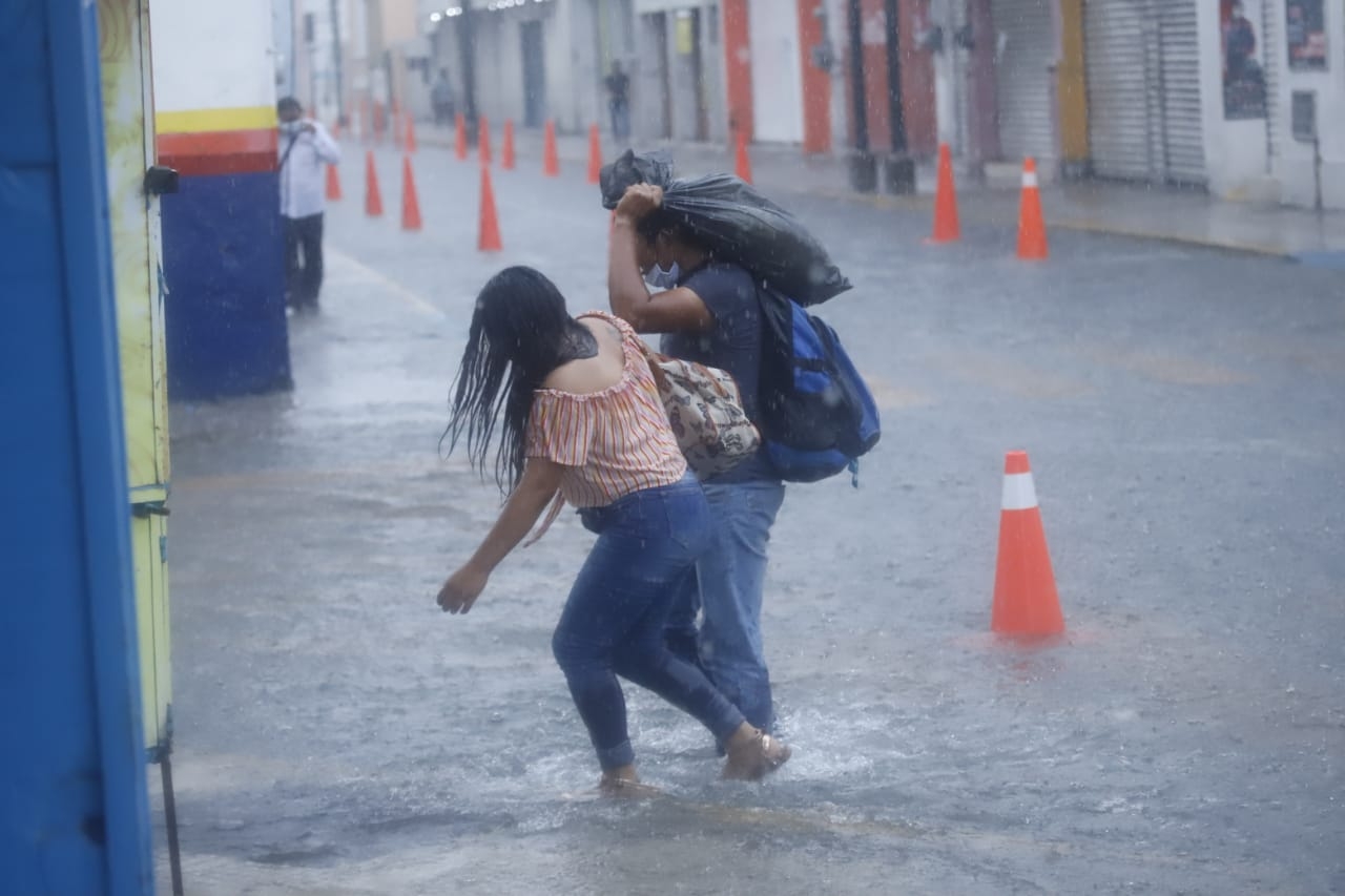 Árboles caídos, corte de energía, inundaciones, son algunas de las afectaciones más comunes durante la temporada de lluvias