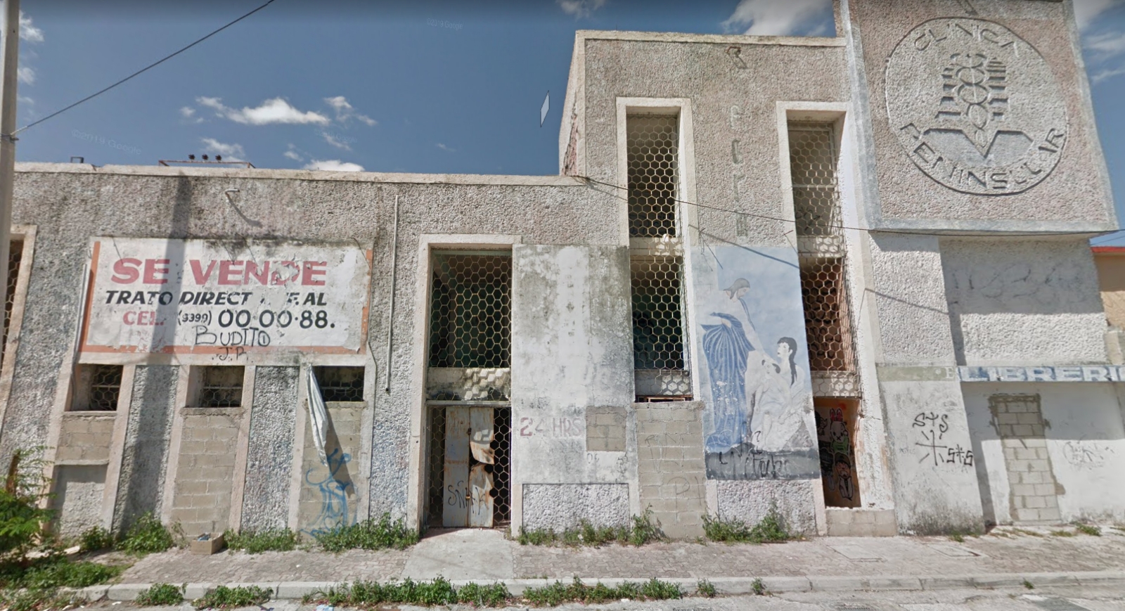 La exClínica Peninsular se encuentra completamente abandonada