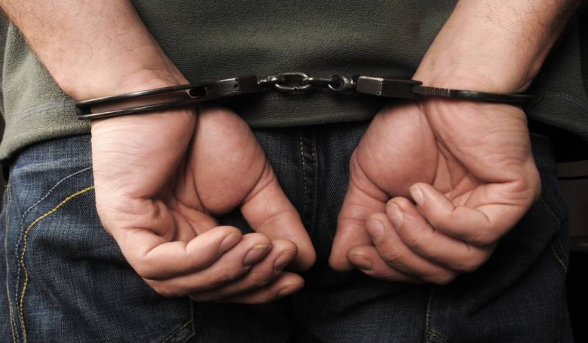 Arrestan a un hombre por el robo de una laptop en la vía Mérida-Progreso