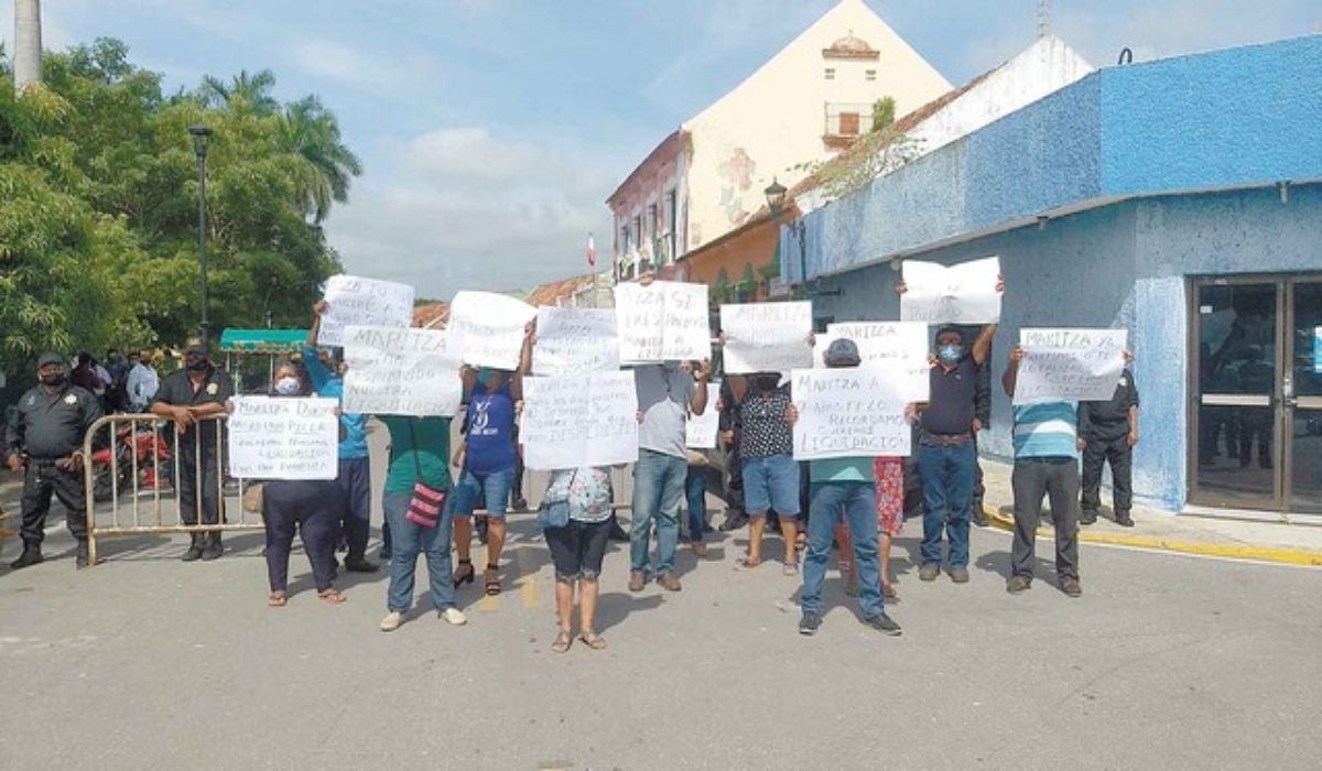 Los manifestantes advierten que volverán a protestar hasta que les paguen sus finiquitos conforme a la ley. Foto: Julio Gutiérrez Los manifestantes advierten que volverán a protestar hasta que les paguen sus finiquitos conforme a la ley. Foto: Julio Gutiérrez