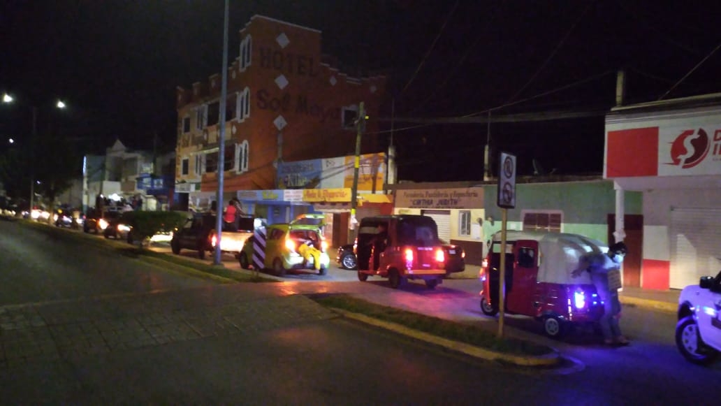 Salieron con motos y motocarros para despedir 2020