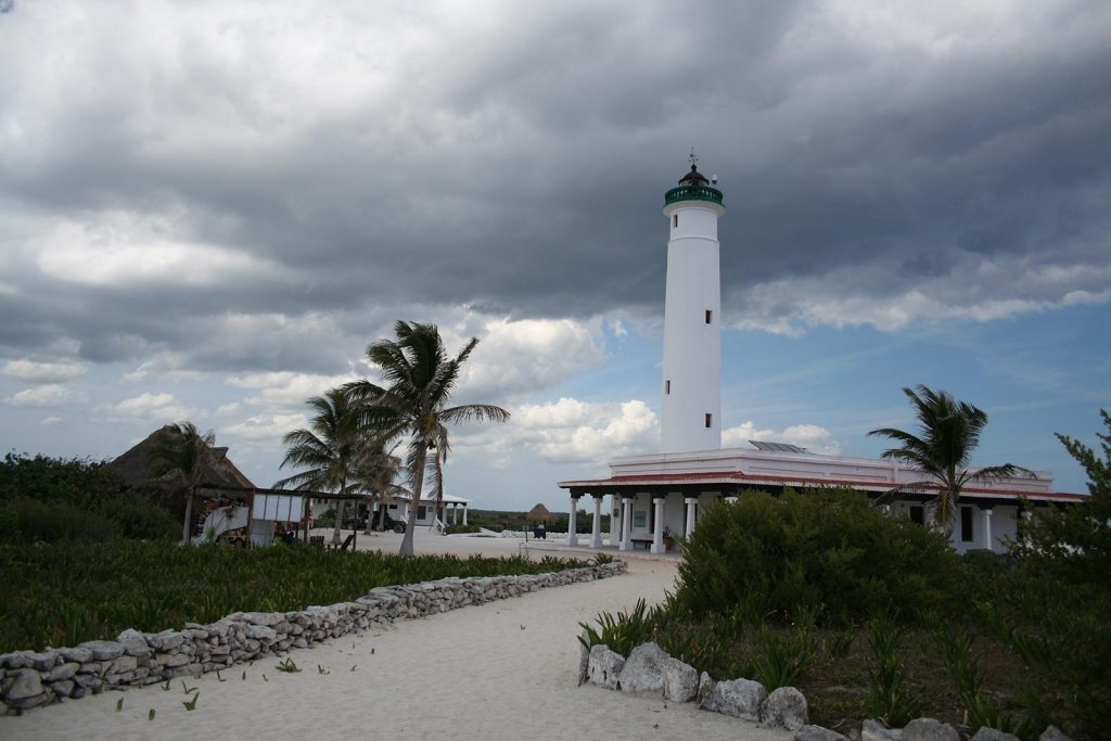 Este faro no ha dejado de cumplir con su deber a pesar de los años