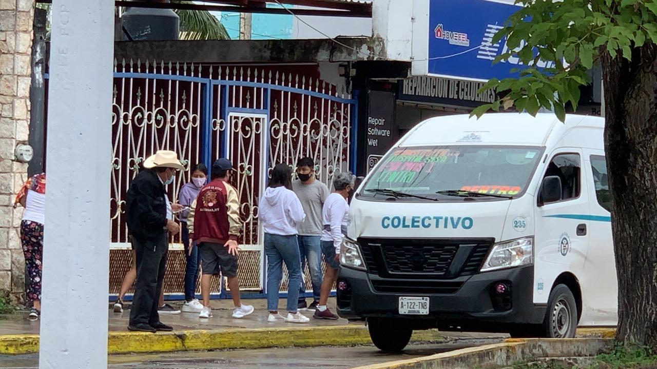 Las combis del sindicato de taxistas de Playa del carmen subieron 3 pesos su tarifa Las combis del sindicato de taxistas de Playa del carmen subieron 3 pesos su tarifa