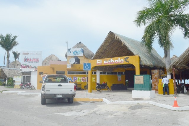 Cocteleros de Campeche reconocen bajas ventas en temporada decembrina Cocteleros de Campeche reconocen bajas ventas en temporada decembrina