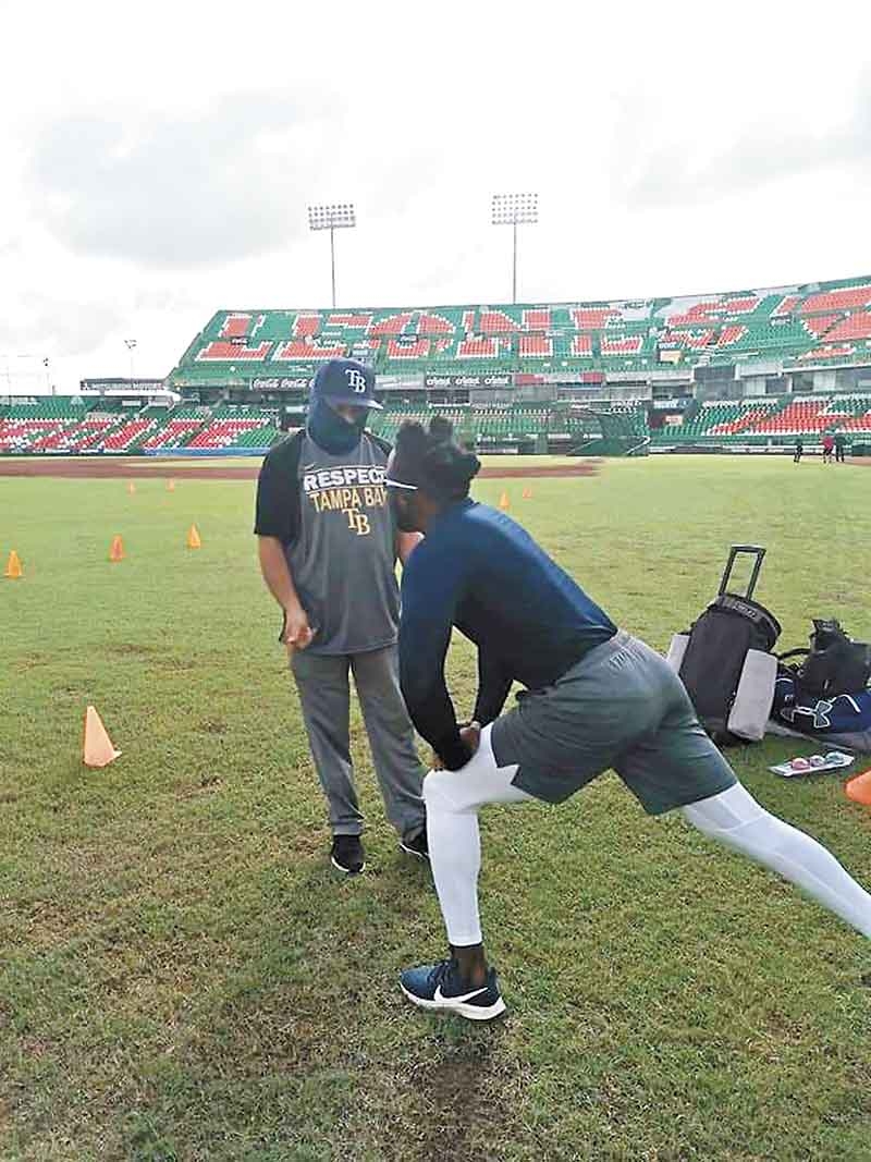 Randy Arozarena toma el Parque Kukulcán como sitio de entrenamiento