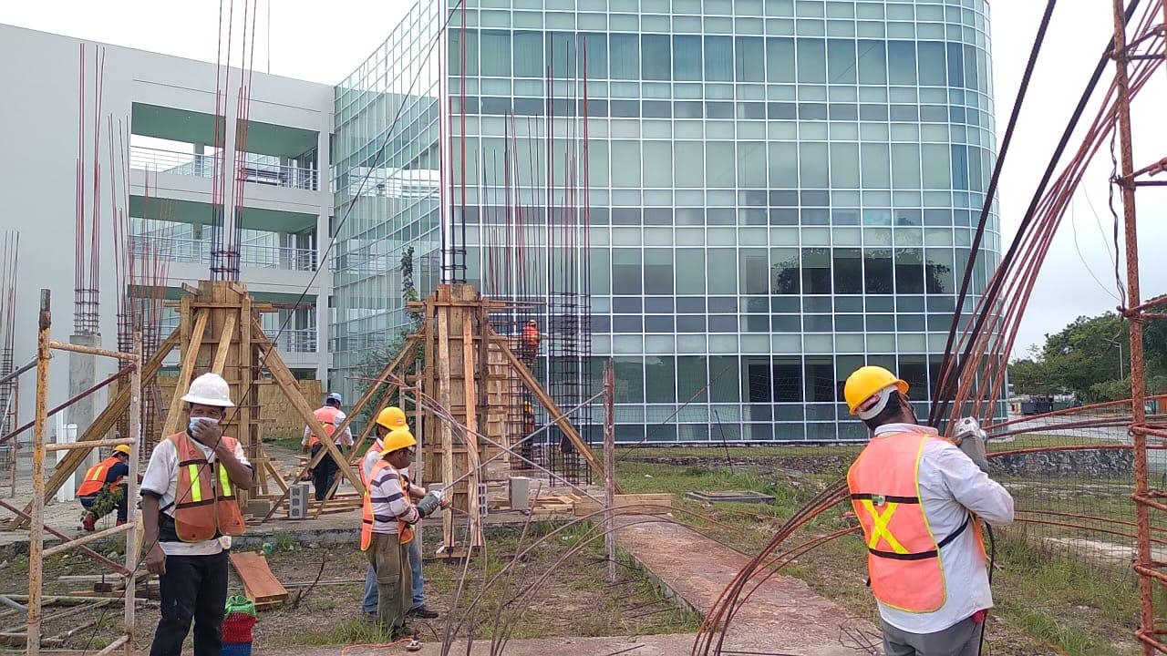 Estrenarán 8 aulas y una nueva cafetería Estrenarán 8 aulas y una nueva cafetería