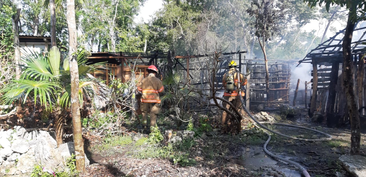 El fuego arrasó todo a su paso