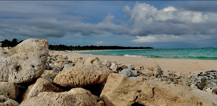 Esta playa tiene una vista bellísima