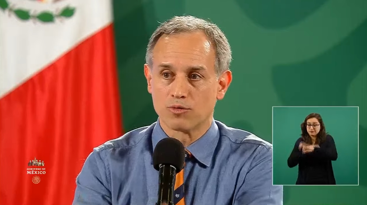 Hugo López-Gatell durante la conferencia de esta noche