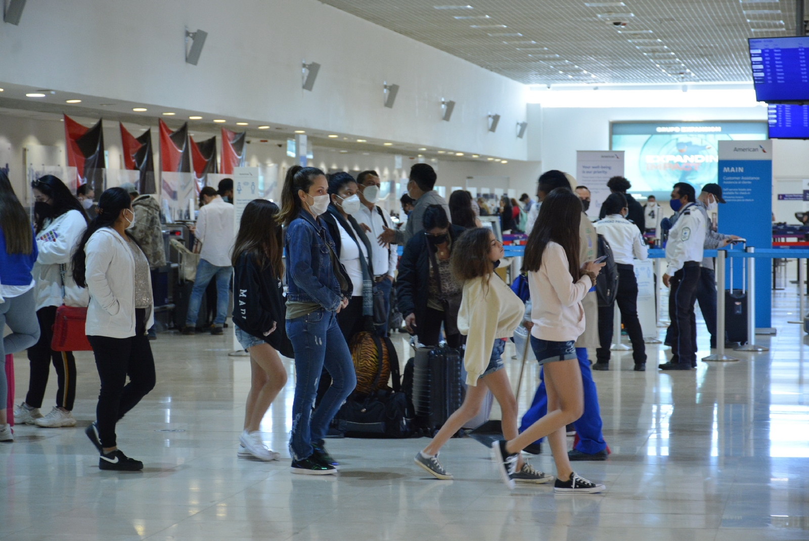 Se cree que las personas que sean detectadas con COVID-19 perderán el vuelo y lo que pagaron por su boleto