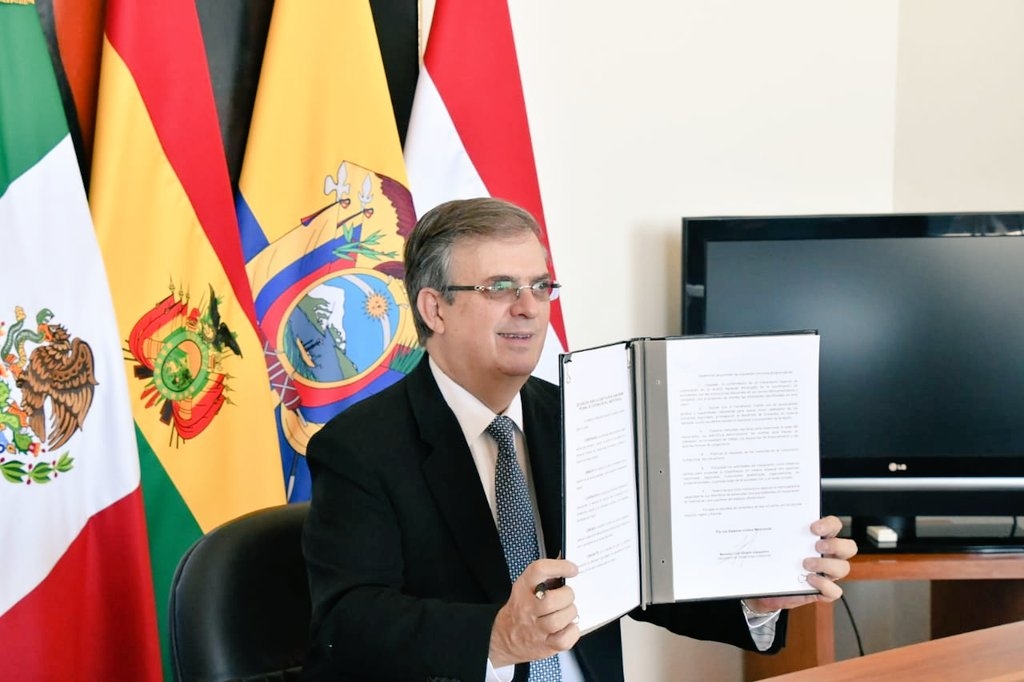 El secretario de Relaciones Exteriores trabajará desde casa mientras recibe los resultados de la prueba PCR El secretario de Relaciones Exteriores trabajará desde casa mientras recibe los resultados de la prueba PCR